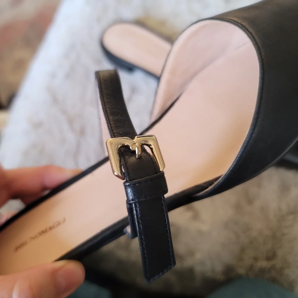 NEW Bruno Magli Pasha Mule Black Leather Pointed Toe Flat - Picture 3 of 6
